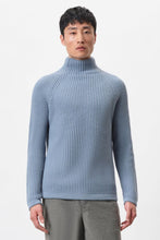Load image into Gallery viewer, Drykorn - Knit Light Blue
