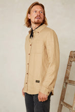 Afbeelding in Gallery-weergave laden, Kings of Indigo - Shirt Enda Pocket Beige Linen

