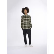 Afbeelding in Gallery-weergave laden, Knowledge Cotton Apparel -Shirt Relaxed Structured Green Check
