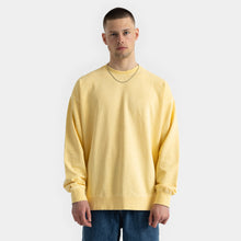 Afbeelding in Gallery-weergave laden, Revolution - Loose Sweatshirt Light Yellow
