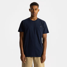 Afbeelding in Gallery-weergave laden, Revolution - Regular T-shirt Navy &#39;Sky Diver&#39;
