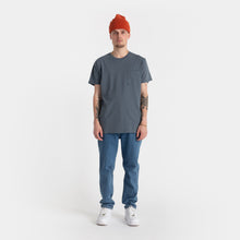 Afbeelding in Gallery-weergave laden, Revolution - T-shirt Regular Axe Dust Blue
